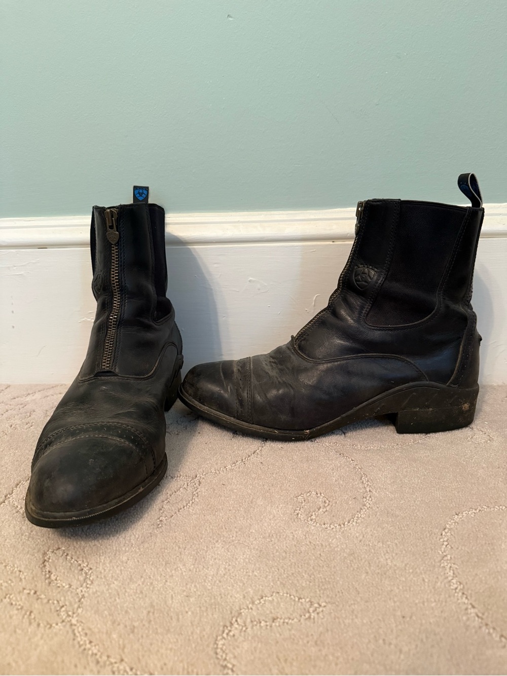 Ariat Men’s Black Leather Front Zip Ankle Boots Size 13D